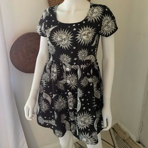 Black & White Sun and Moon Dress Size Small by Reverse